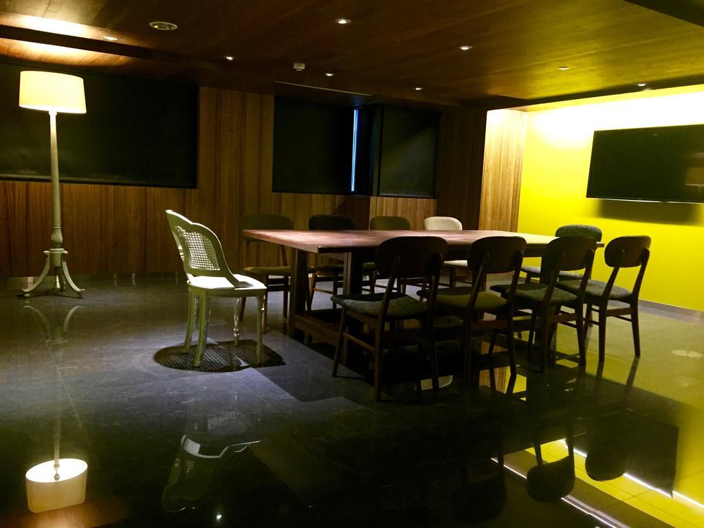 Inhouse Hotel Тайджун Екстериор снимка