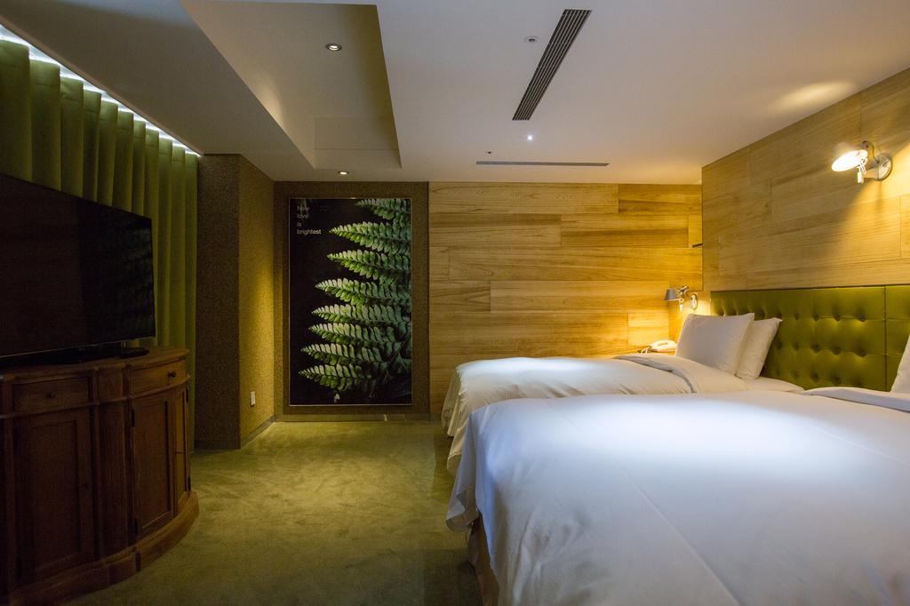 Inhouse Hotel Тайджун Екстериор снимка