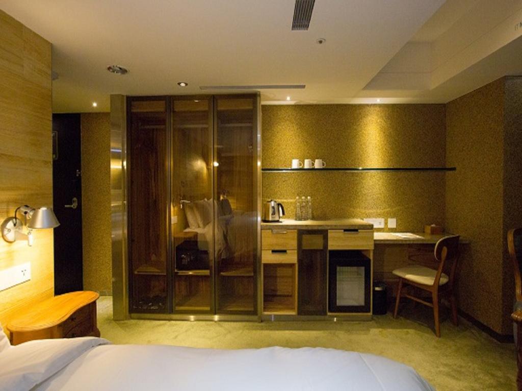Inhouse Hotel Тайджун Екстериор снимка
