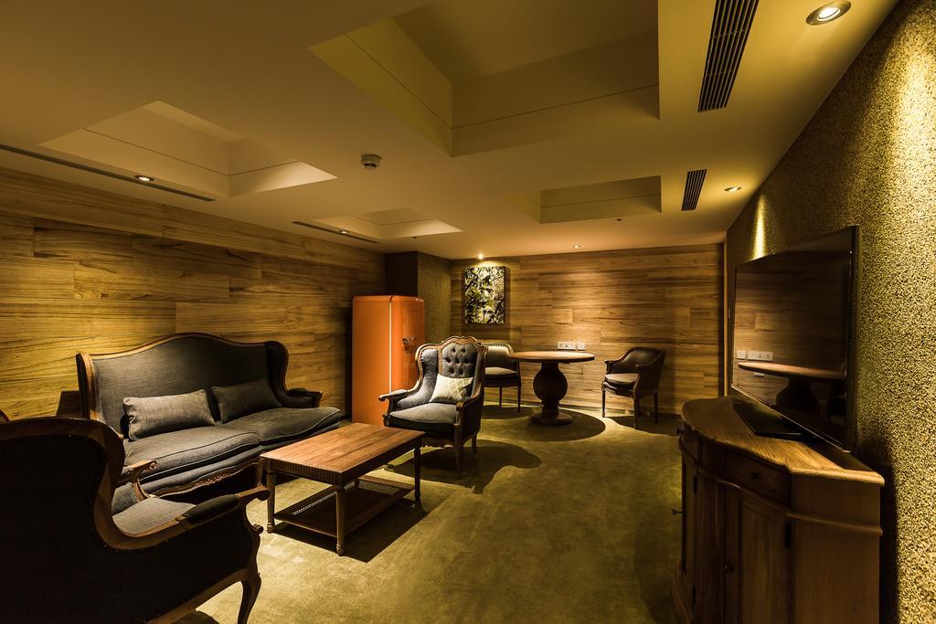 Inhouse Hotel Тайджун Екстериор снимка