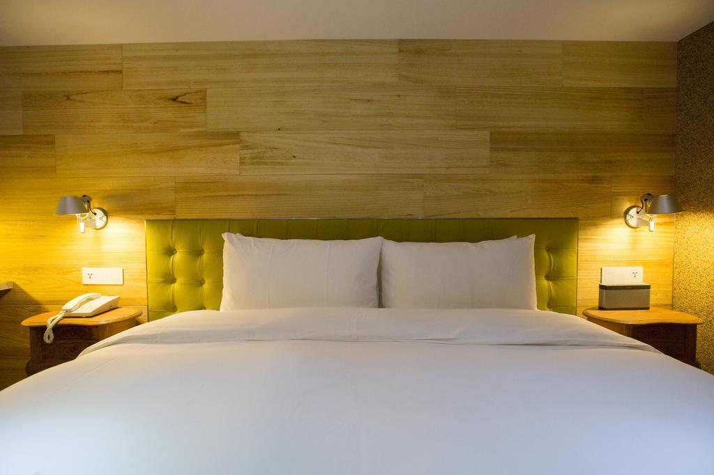 Inhouse Hotel Тайджун Екстериор снимка