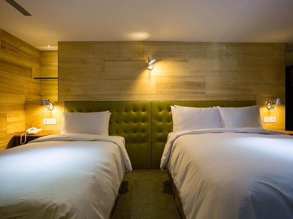 Inhouse Hotel Тайджун Екстериор снимка