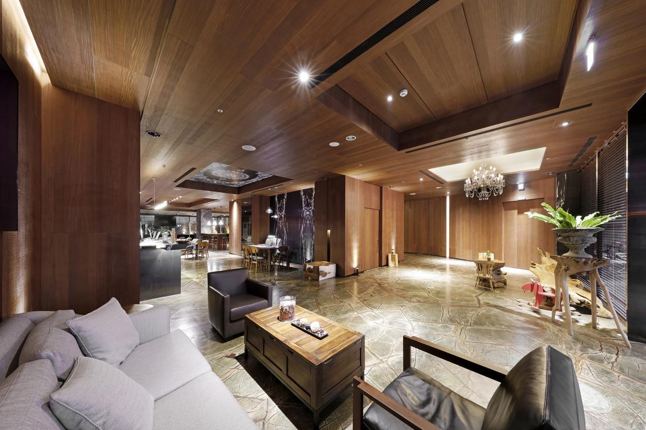 Inhouse Hotel Тайджун Екстериор снимка