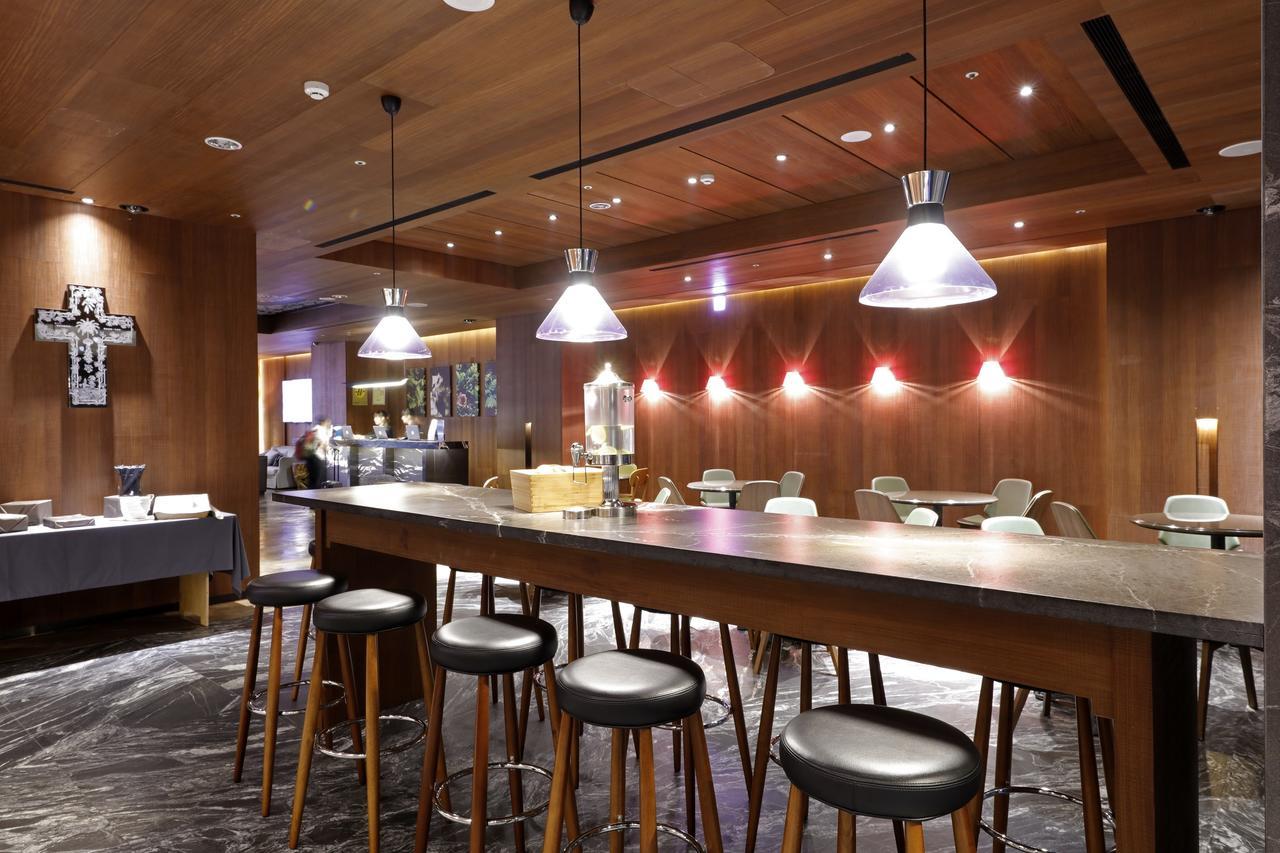 Inhouse Hotel Тайджун Екстериор снимка
